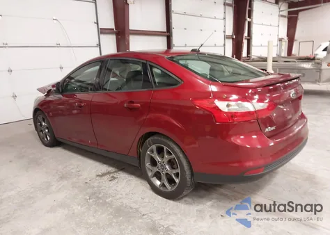 2013 Ford Focus Se z USA, uszkodzony, nr VIN 1FADP3F26DL232250